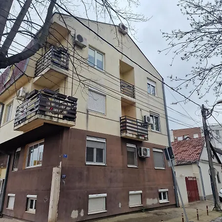 Idoli Stan Appartement