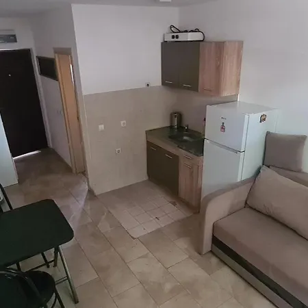 Idoli Stan * Belgrade